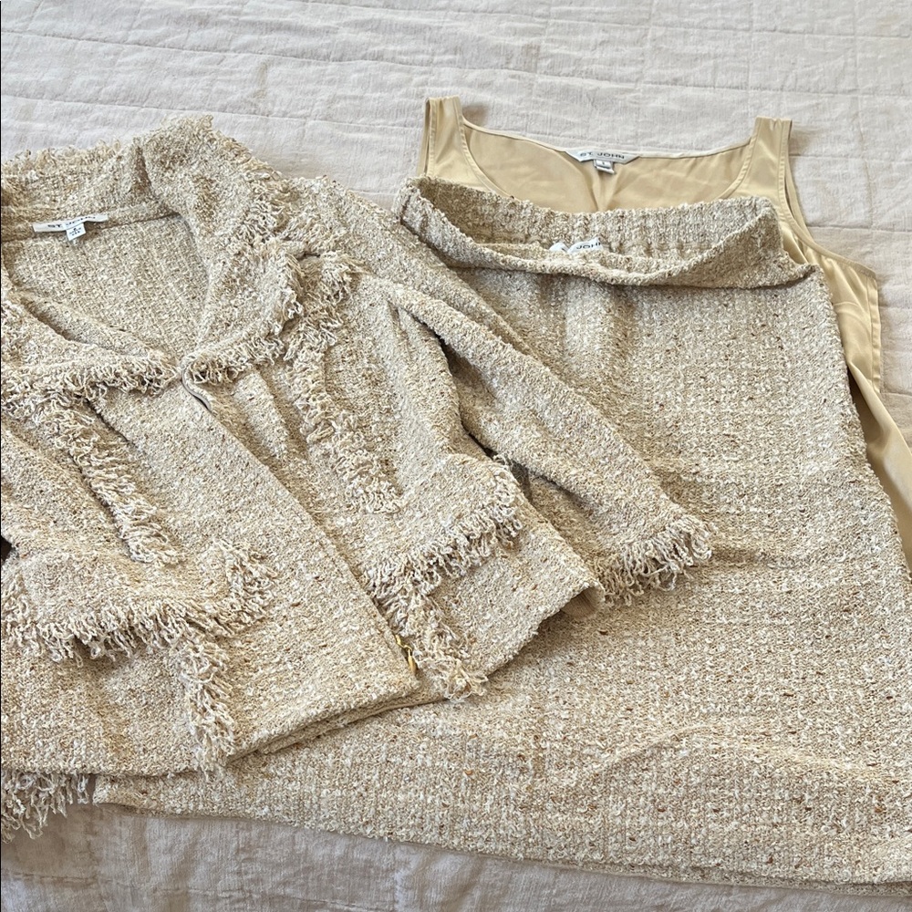 St. John Knit Suit w/camisole. Jacket is a size 6, skirt size 4, camisole is S